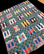 Load image into Gallery viewer, Improvisational Rail Fence (variation) Quilt