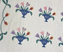 Load image into Gallery viewer, Basket of Flowers Quilt