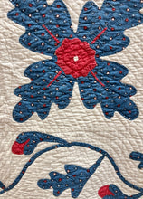 Load image into Gallery viewer, Oak Leaf Applique Quilt
