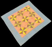 Load image into Gallery viewer, Pinwheel Crib Quilt