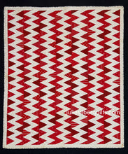 Load image into Gallery viewer, Lightning Streak Quilt