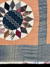 Load image into Gallery viewer, Sunflower Quilt