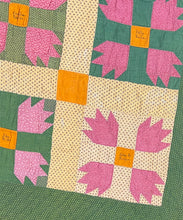 Load image into Gallery viewer, Bear Paw Friendship Quilt