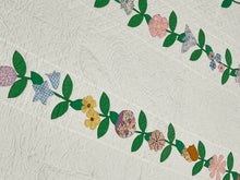 Load image into Gallery viewer, "Magic Vine" Quilt
