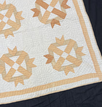 Load image into Gallery viewer, Carpenter's Wheel Variant Quilt