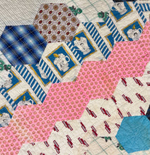 Load image into Gallery viewer, Honeycomb Mosaic Quilt