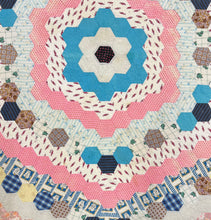 Load image into Gallery viewer, Honeycomb Mosaic Quilt