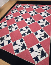 Load image into Gallery viewer, Carolina Lily Quilt