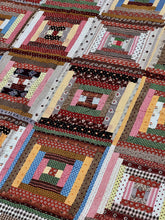 Load image into Gallery viewer, Log Cabin Quilt