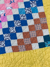 Load image into Gallery viewer, Trip Around the World Quilt