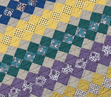 Load image into Gallery viewer, Trip Around the World Quilt