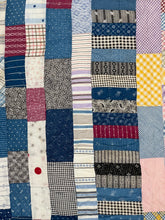 Load image into Gallery viewer, Strippy Quilt