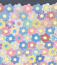 Load image into Gallery viewer, Honeycomb Quilt