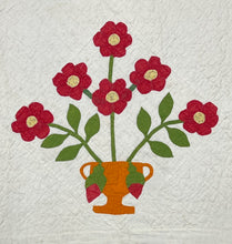 Load image into Gallery viewer, Pots of Flowers Quilt
