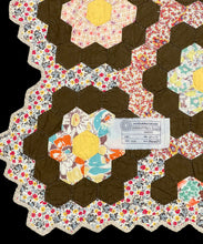 Load image into Gallery viewer, Grandmother&#39;s Flower Garden Quilt
