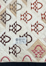 Load image into Gallery viewer, Flower Basket Medallion Quilt

