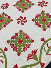 Load image into Gallery viewer, Christmas Cactus Applique Quilt
