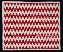 Load image into Gallery viewer, Lightning Streak Quilt

