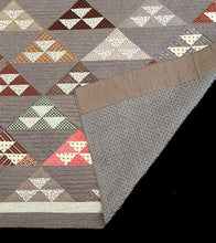 Load image into Gallery viewer, Birds in the Air Quilt
