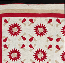 Load image into Gallery viewer, Sunflower Quilt
