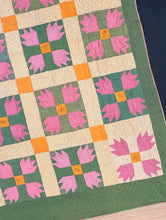 Load image into Gallery viewer, Bear Paw Friendship Quilt
