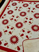 Load image into Gallery viewer, Sunflower Quilt

