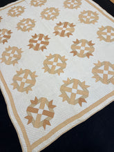 Load image into Gallery viewer, Carpenter's Wheel Variant Quilt
