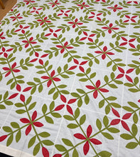 Load image into Gallery viewer, Laurel Leaves, Summer Quilt
