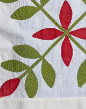 Load image into Gallery viewer, Laurel Leaves, Summer Quilt
