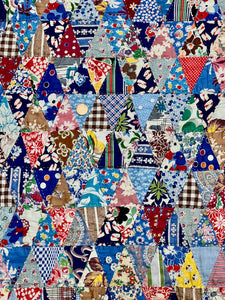 A Thousand Pyramids Quilt