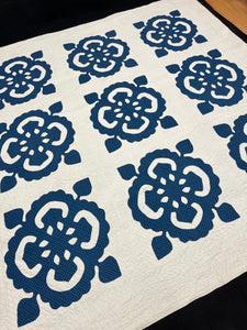 Fleur de Lys (variant) Quilt
