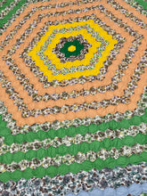 Load image into Gallery viewer, Hexagon Medallion Quilt
