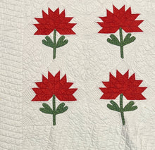Load image into Gallery viewer, Peony Quilt

