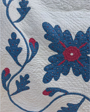 Load image into Gallery viewer, Oak Leaf Applique Quilt
