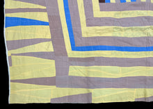 Load image into Gallery viewer, African American Medallion Quilt
