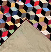 Load image into Gallery viewer, Tumbling Blocks Quilt
